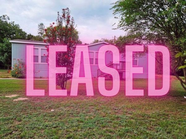 218 Waco ST, McDade, TX 78650