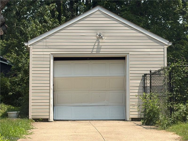 1273 Girard Street, Akron, OH 44301 Photo 5