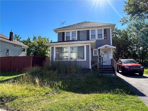 1251 E 143rd Street , East Cleveland, OH 44112