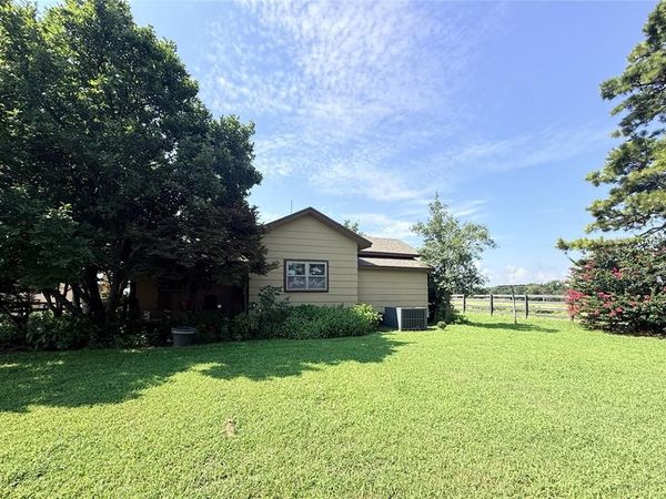 355101 E 910 Road, Stroud, OK 74079