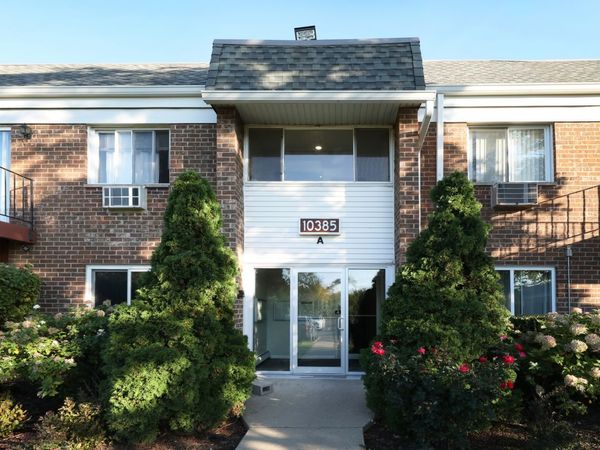 10385 Dearlove Road , Unit 1G, Glenview, IL 60025