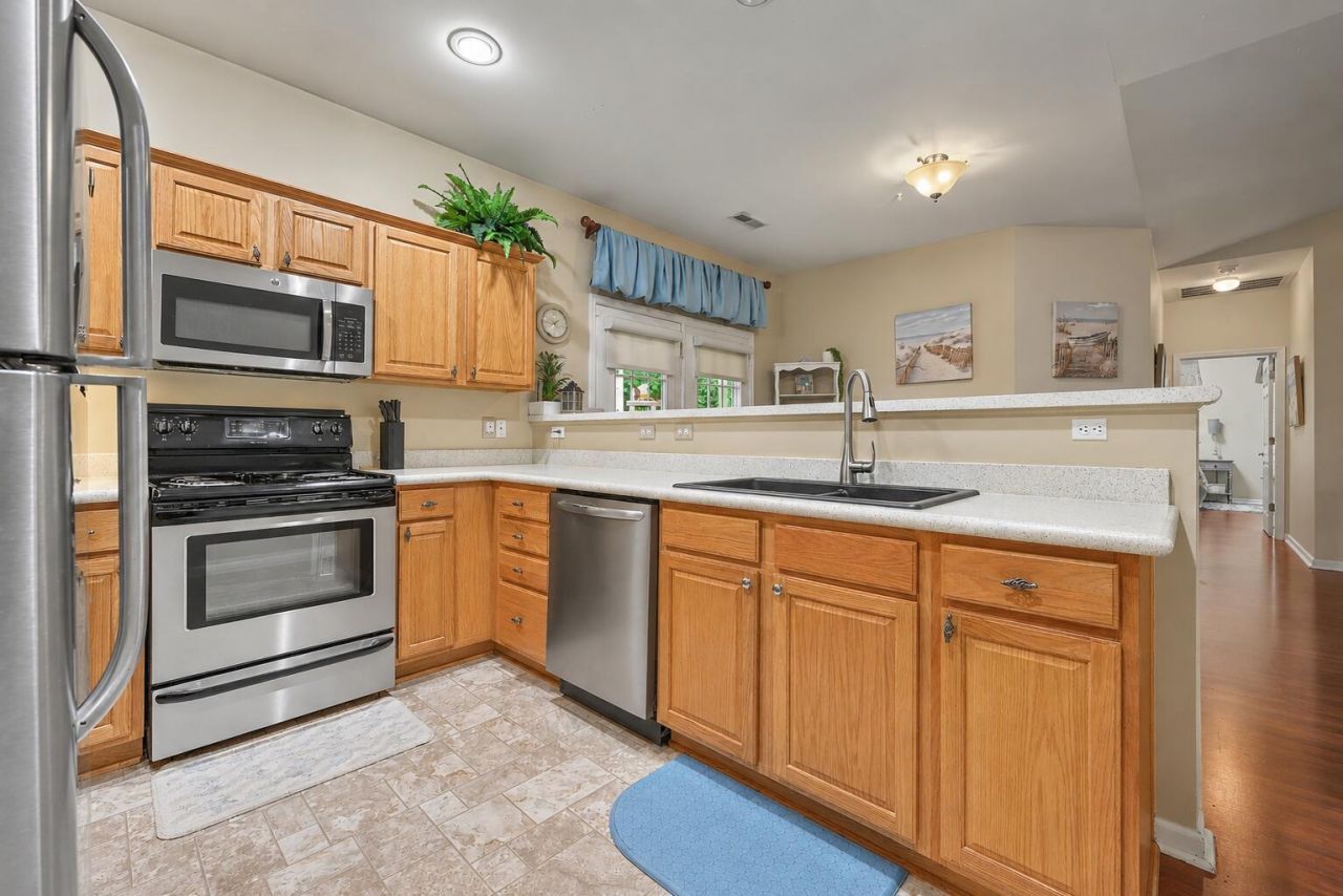 8693 Grassy Oak Trail Photo 12