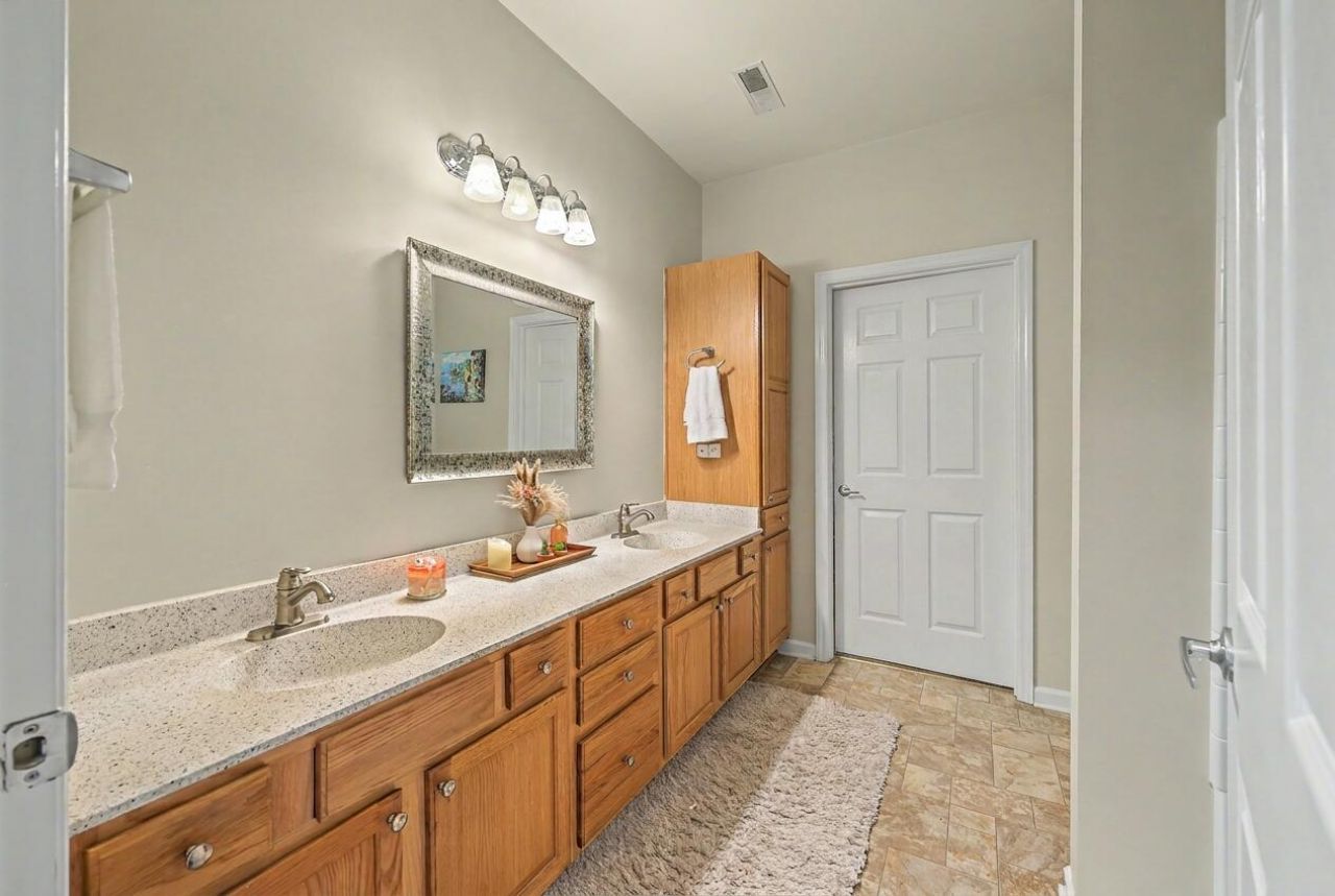 8693 Grassy Oak Trail Photo 23