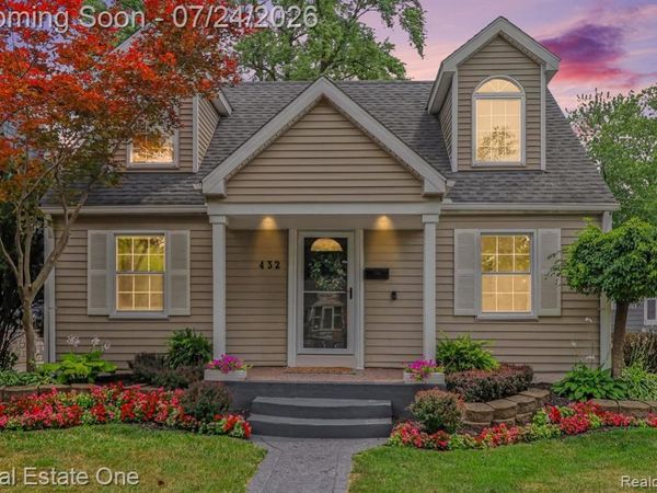 432 Sunset Street, Plymouth, MI 48170