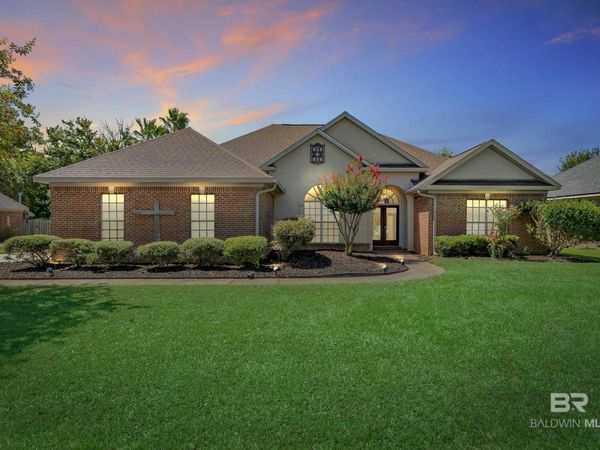 305 St Charles Court, Fairhope, AL 36532