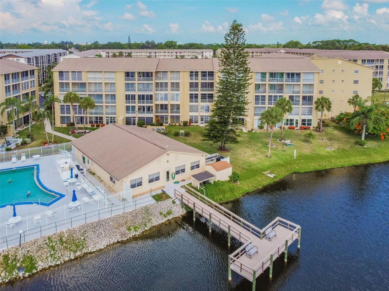 3074 Lake Bayshore Dr, Unit O-120, Bradenton, FL 34205 Photo