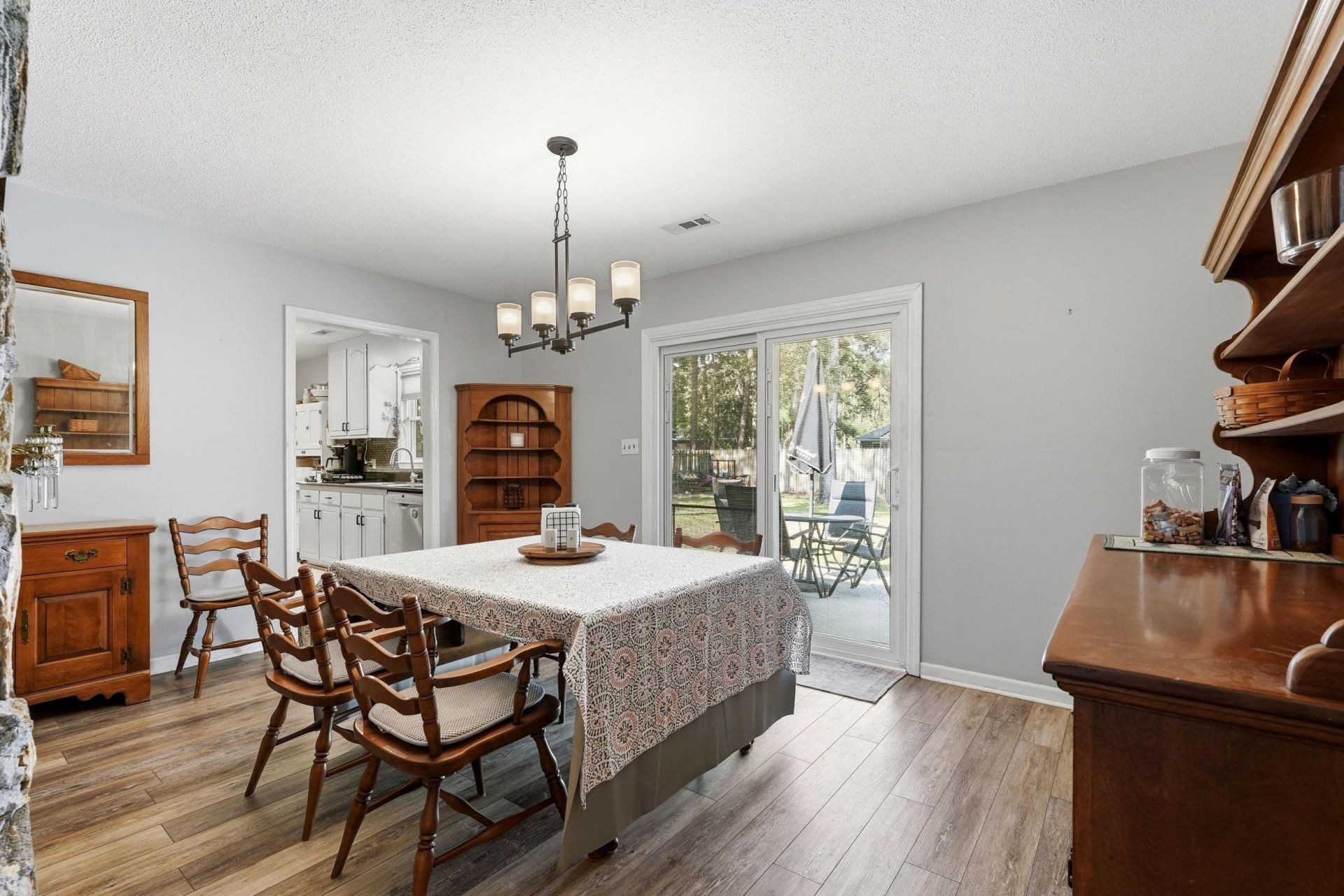173 Brookgate Dr. Photo 11
