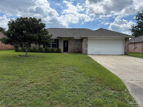 2111 Coral Creek Dr, Pensacola, FL 32506