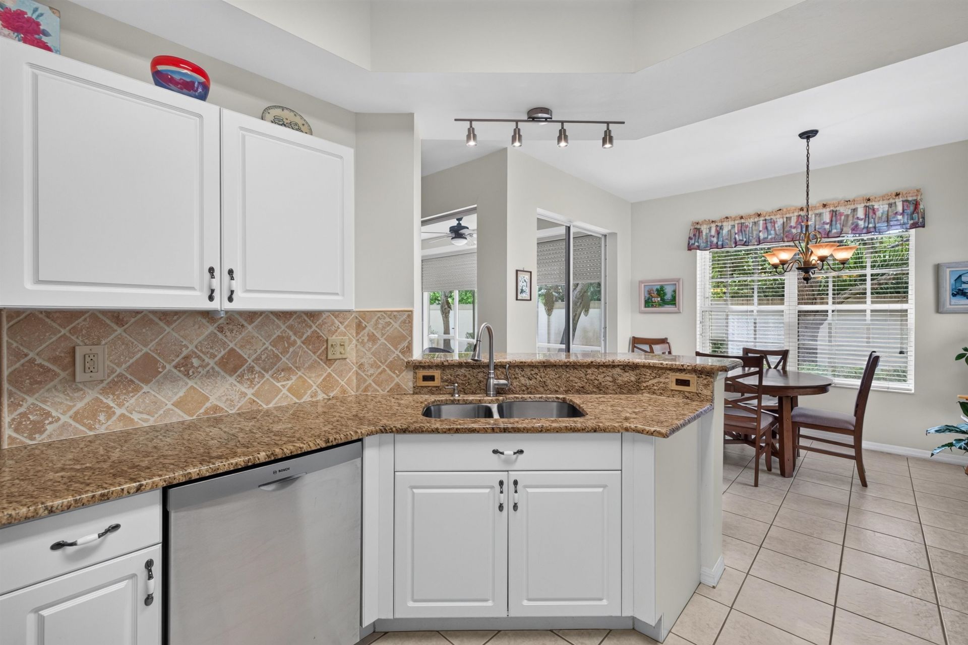 15159 Oxford Cv, Unit 2502, Fort Myers, FL 33919 Photo