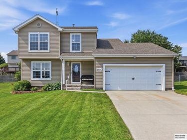 20059 Hopper Street, Omaha, NE 68022