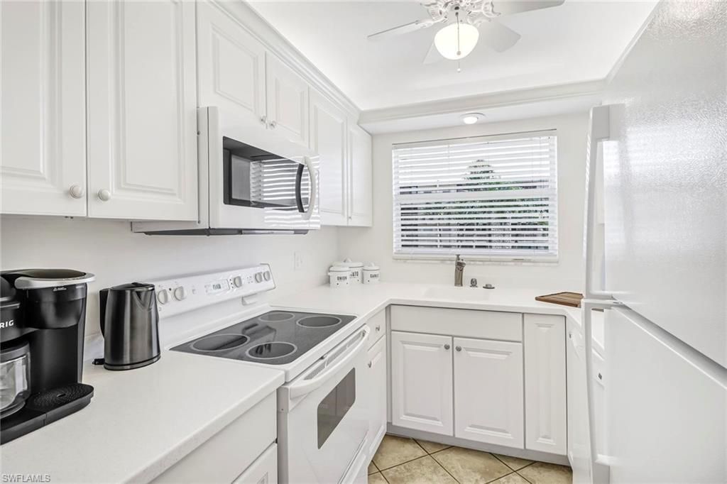 3000 Gulf Shore Blvd N, Unit 213, Naples, FL 34103 Photo