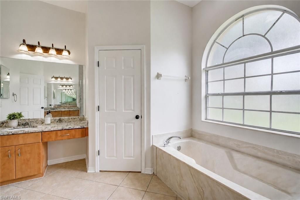 3741 6th Ave Se, Naples, FL 34117 Photo