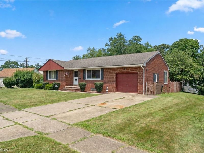 2091 Springfield Center Road , Akron, OH 44312 Photo 2