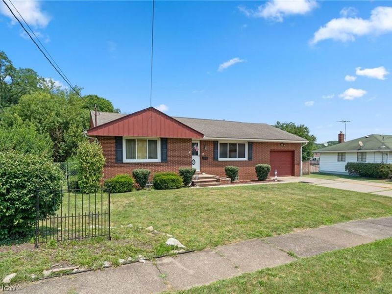 2091 Springfield Center Road , Akron, OH 44312 Photo 3