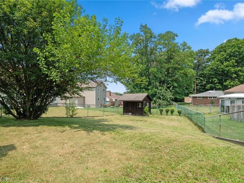 2091 Springfield Center Road , Akron, OH 44312 Photo 31