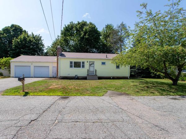 16 Tuck Road, Hampton, NH 03842
