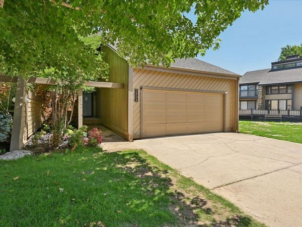 5804 S Atlanta Avenue S, Unit 2, Tulsa, OK 74105