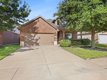 11025 Hawks Landing Road, Fort Worth, TX 76052
