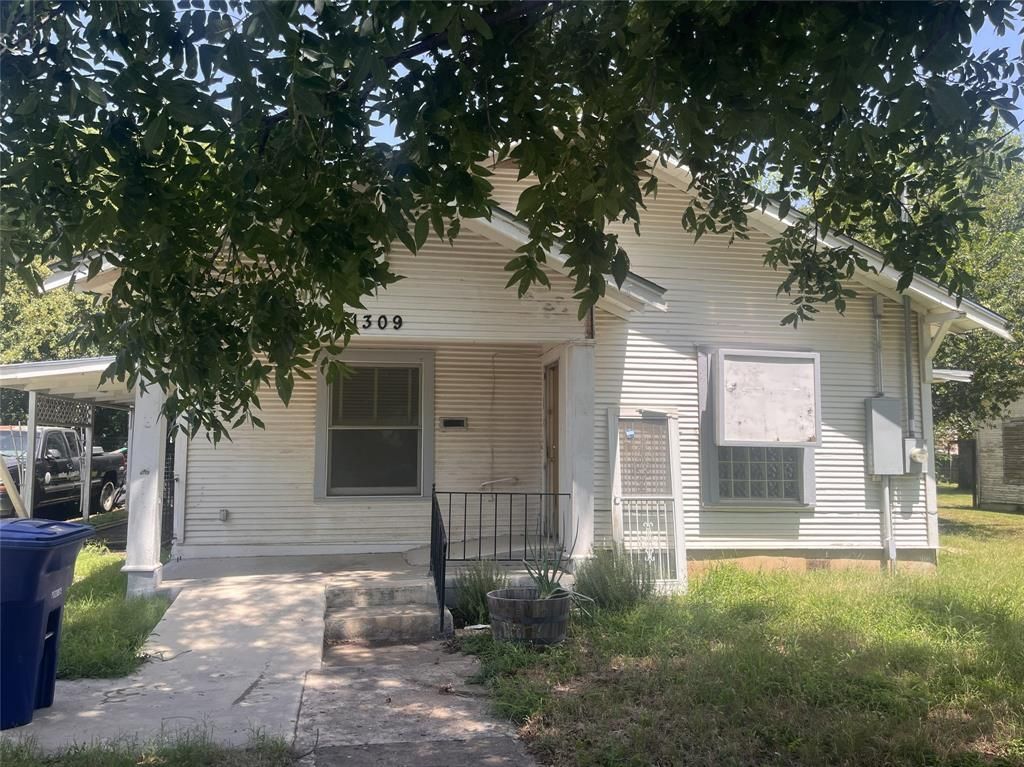 1309 Avenue J, Brownwood, TX 76801 Main Photo