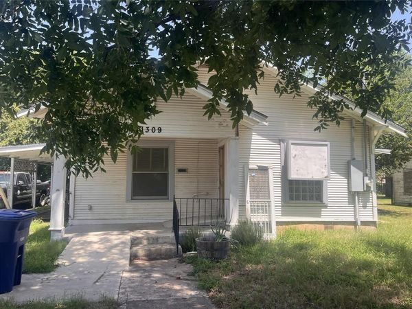 1309 Avenue J , Brownwood, TX 76801