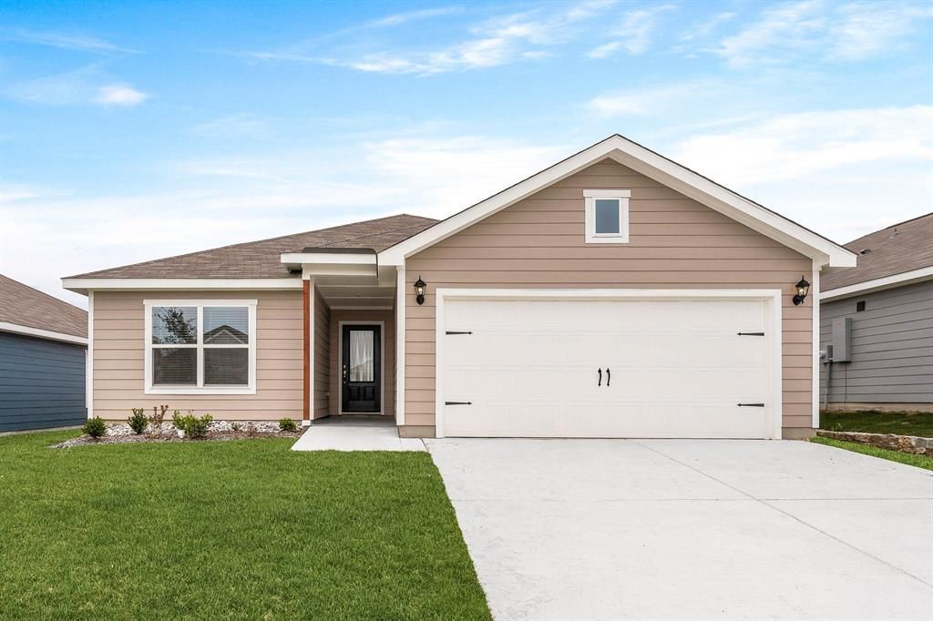 10105 Throttle Lane, Fort Worth, TX 76131 Main Photo