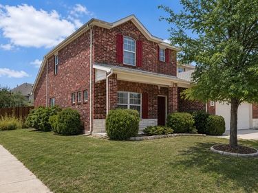 15724 Landing Creek Lane, Fort Worth, TX 76262