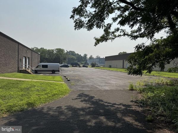10071 00 SANDMEYER LANE , PHILADELPHIA, PA 19116