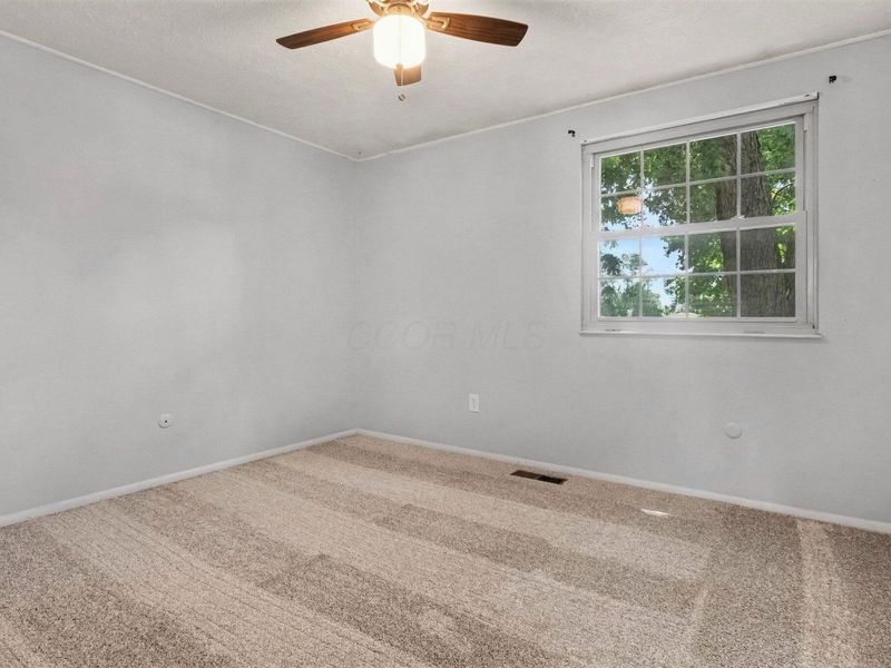 3851 Farm Brook Lane, Columbus, OH 43204 Photo 17
