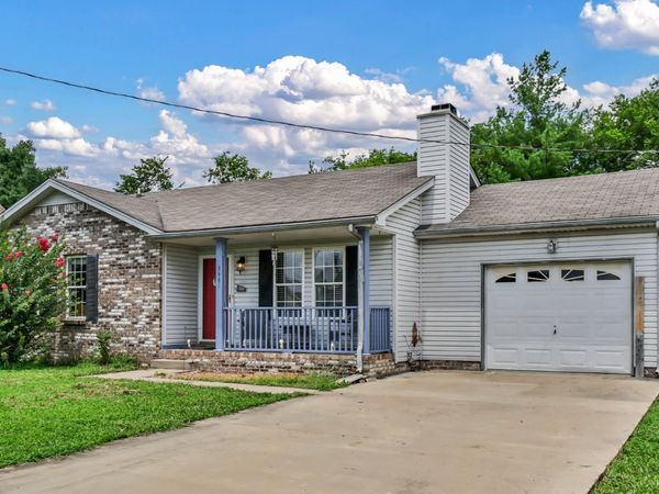 3481 Sandpiper Dr , Clarksville, TN 37042