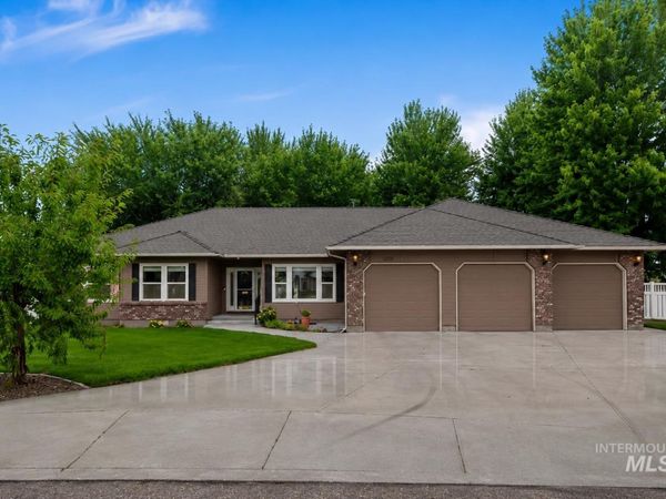 1200 Tara Ct, Fruitland, ID 83619