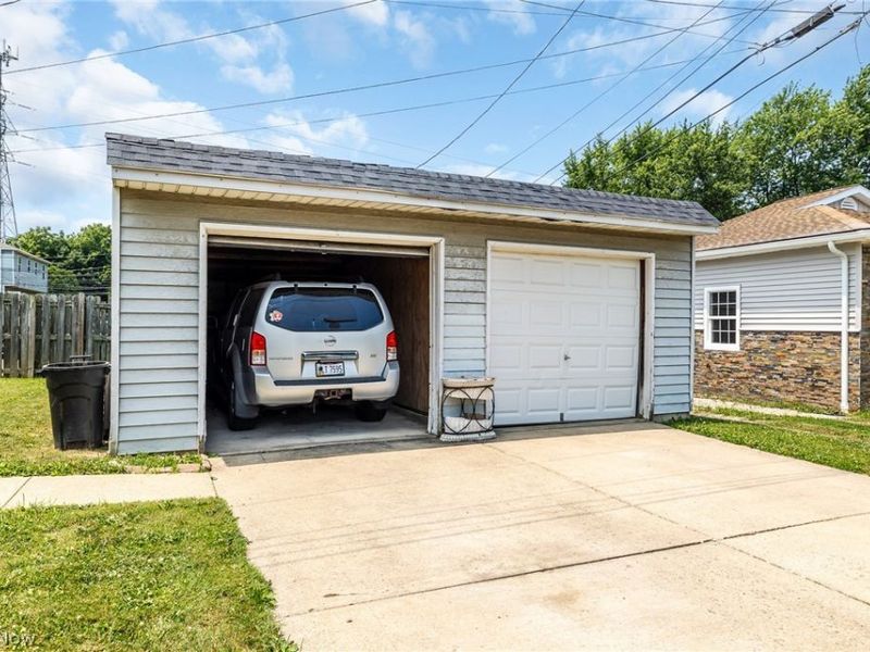 9160 Memphis Avenue, Cleveland, OH 44144 Photo 27
