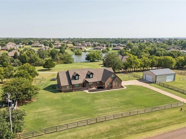 4721 SE 34th Street, Moore, OK 73165