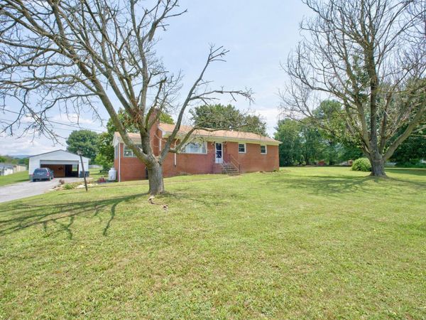 249 SOUTH EAST SIDE HWY, ELKTON, VA 22827