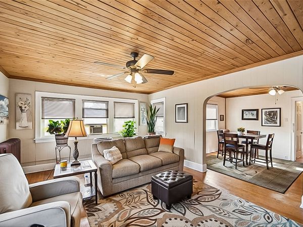 4000 University Avenue, Unit 5, Des Moines, IA 50311