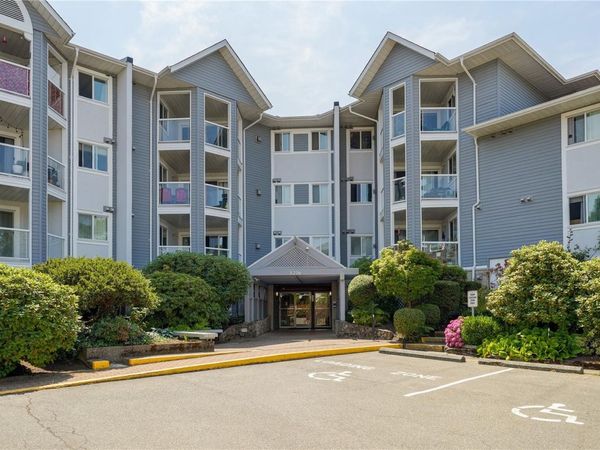 3206 Alder St , Unit #101, Saanich, BC V8X 5A4