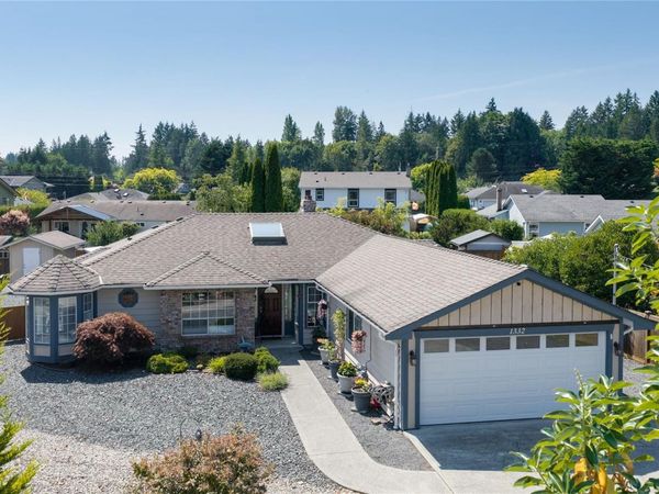 1332 Chesterton Pl , French Creek, BC V9P 1W9
