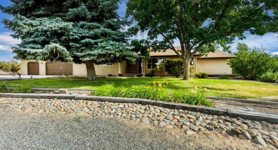 1565 Shirley Street, Minden, NV 89423 Photo