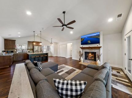 1513 Cree Street, South Lake Tahoe, CA 96150 Photo