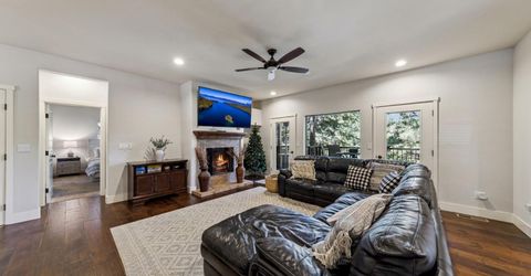 1513 Cree Street, South Lake Tahoe, CA 96150 Photo