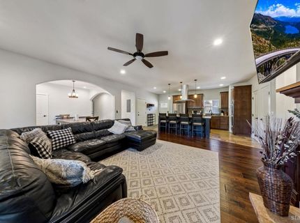 1513 Cree Street, South Lake Tahoe, CA 96150 Photo