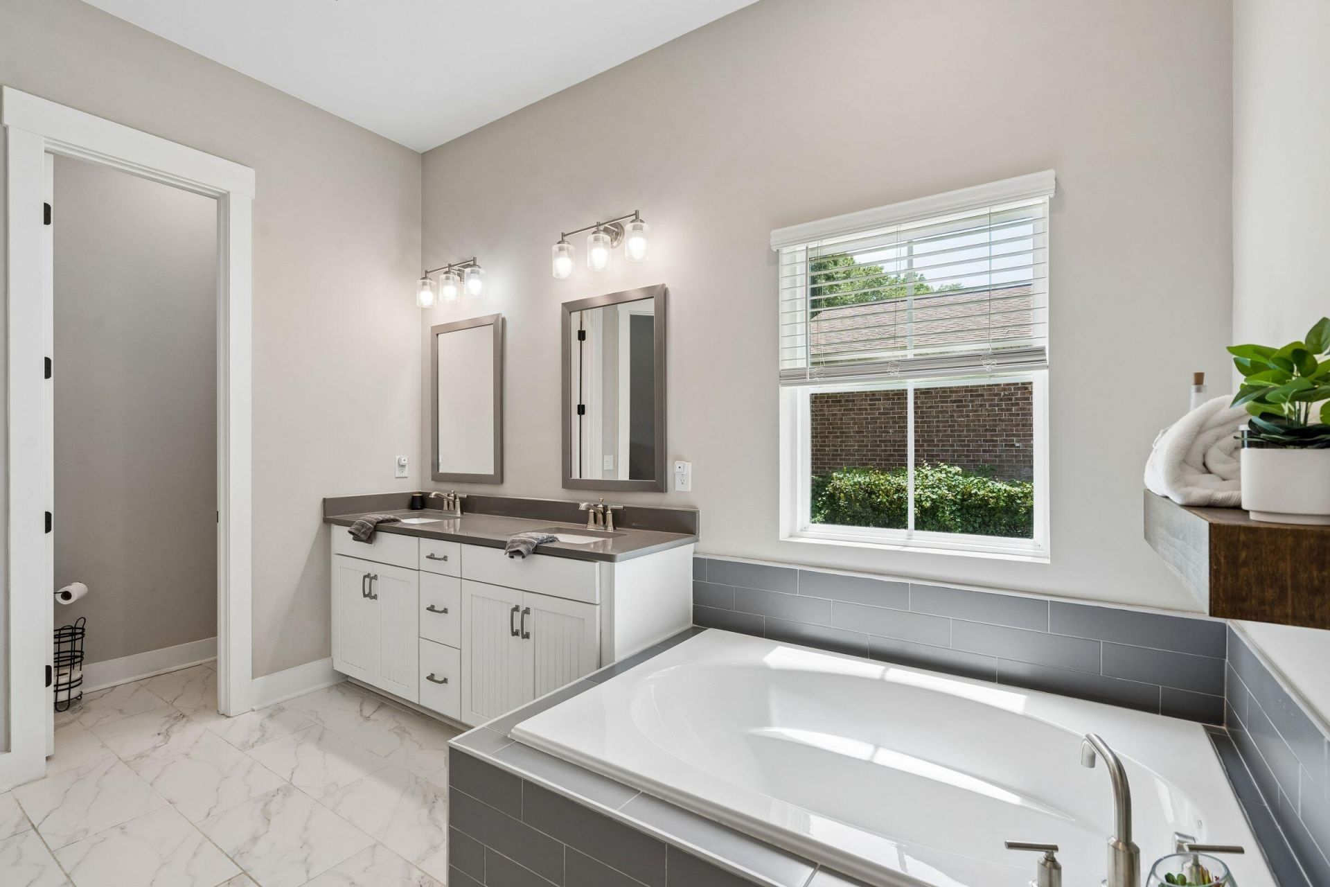 1055 Stonehenge Drive Photo 39