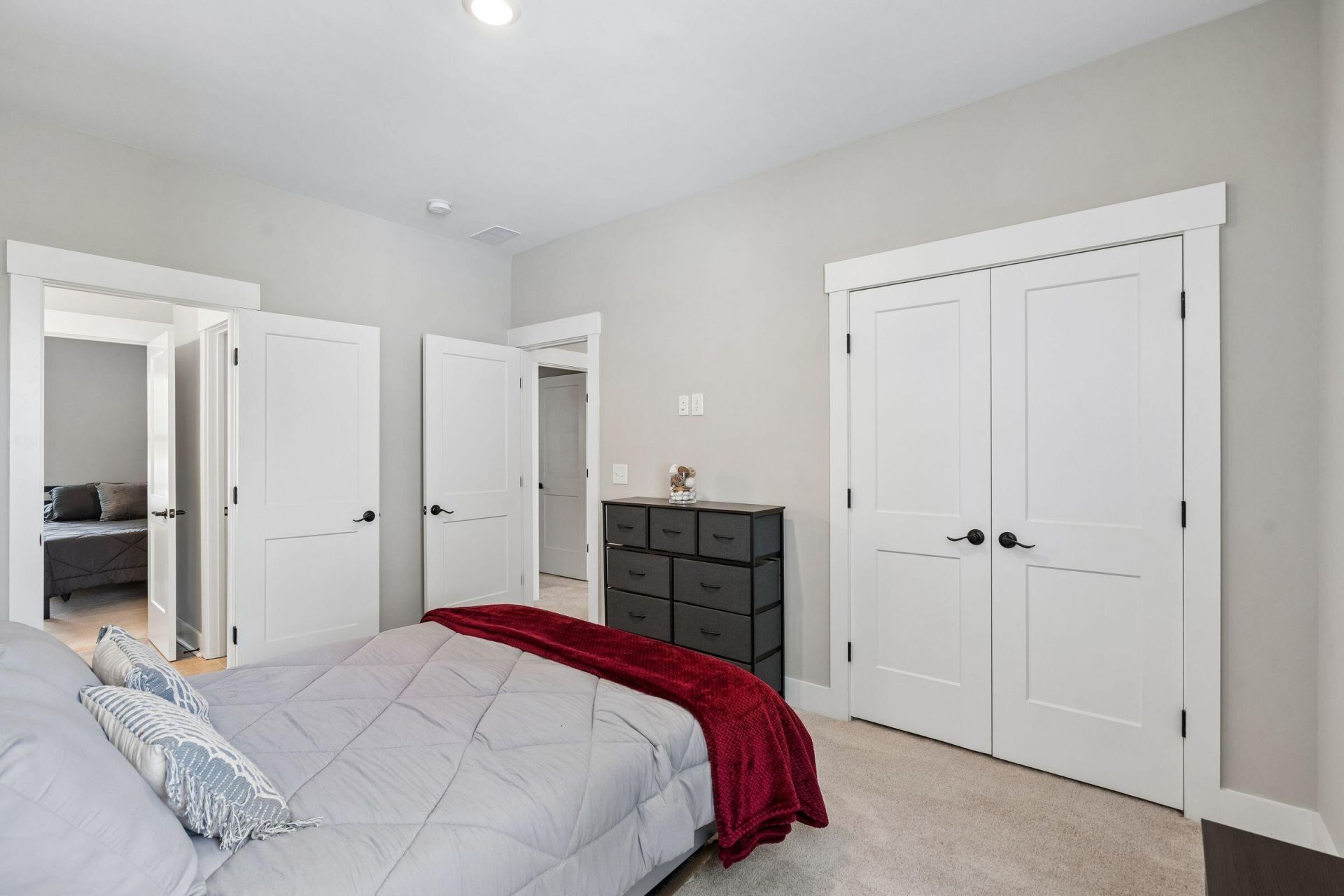 1055 Stonehenge Drive Photo 49