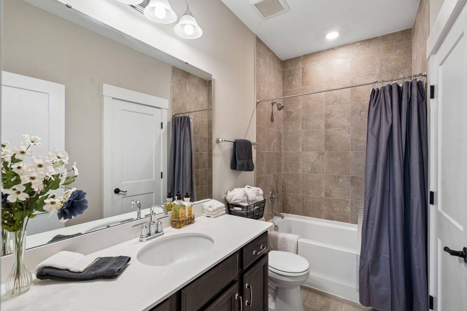 1055 Stonehenge Drive Photo 50