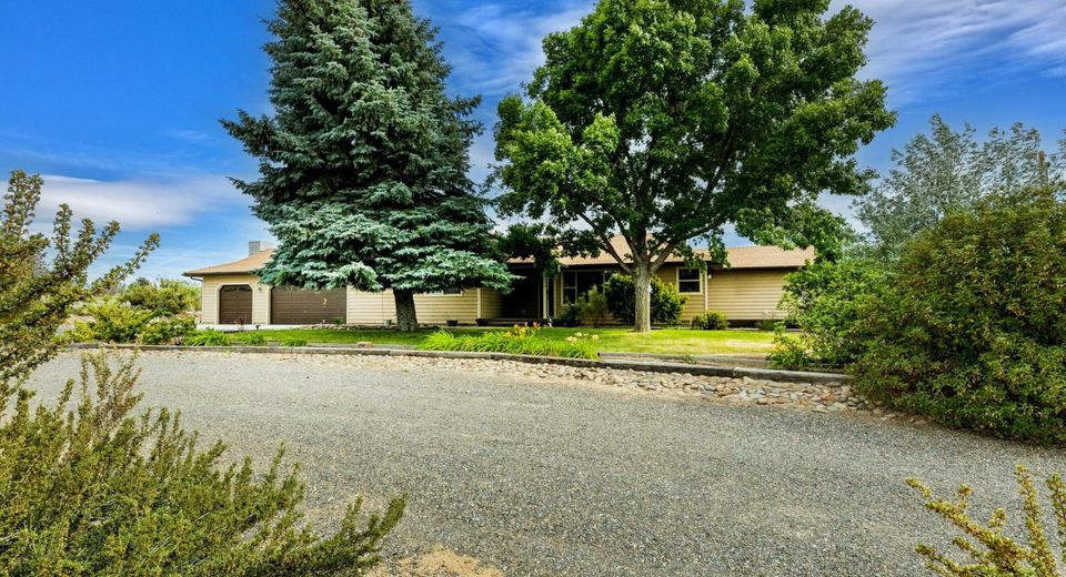 1565 Shirley Street, Minden, NV 89423 Photo