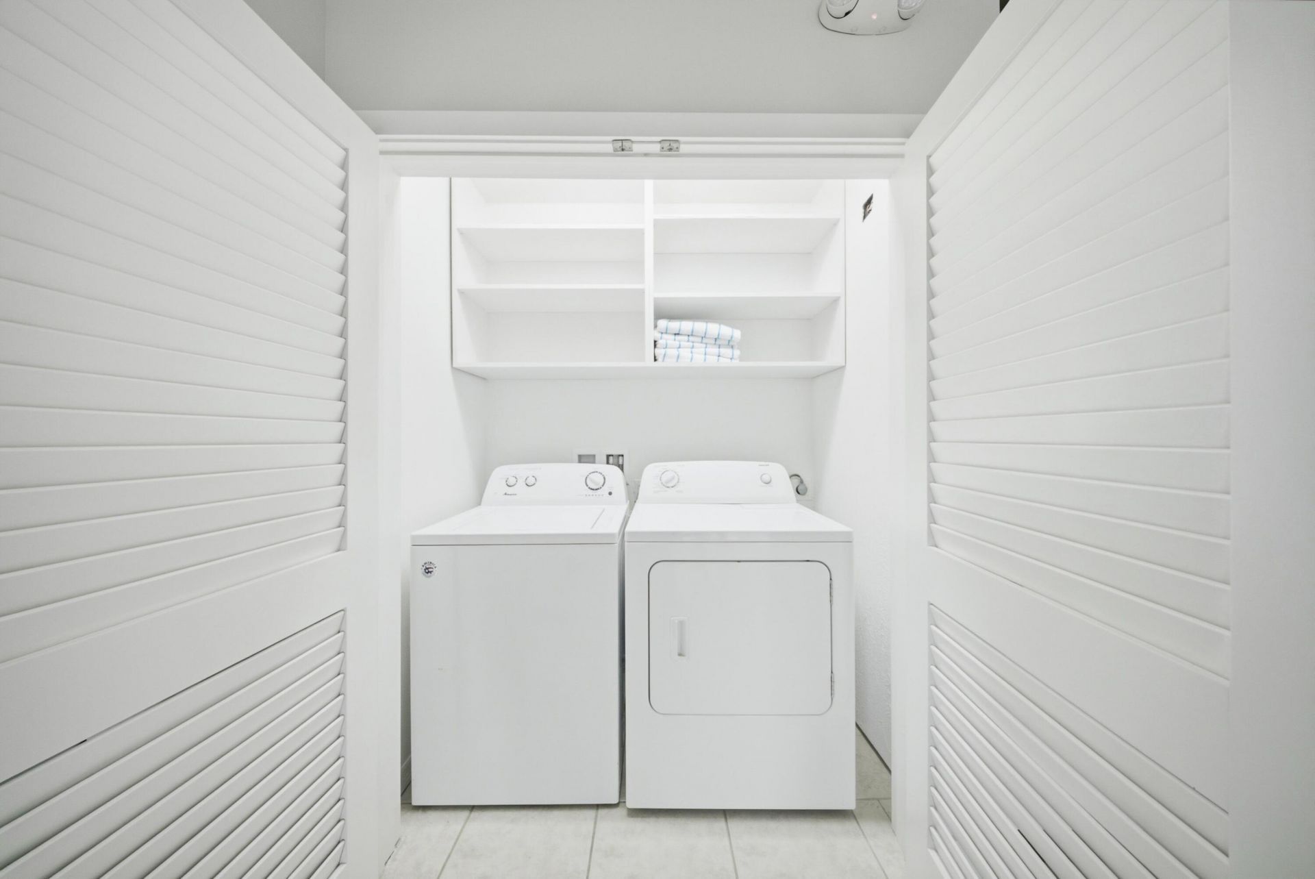 138 N Indies Drive, Unit B, Duck, FL 33050 Photo