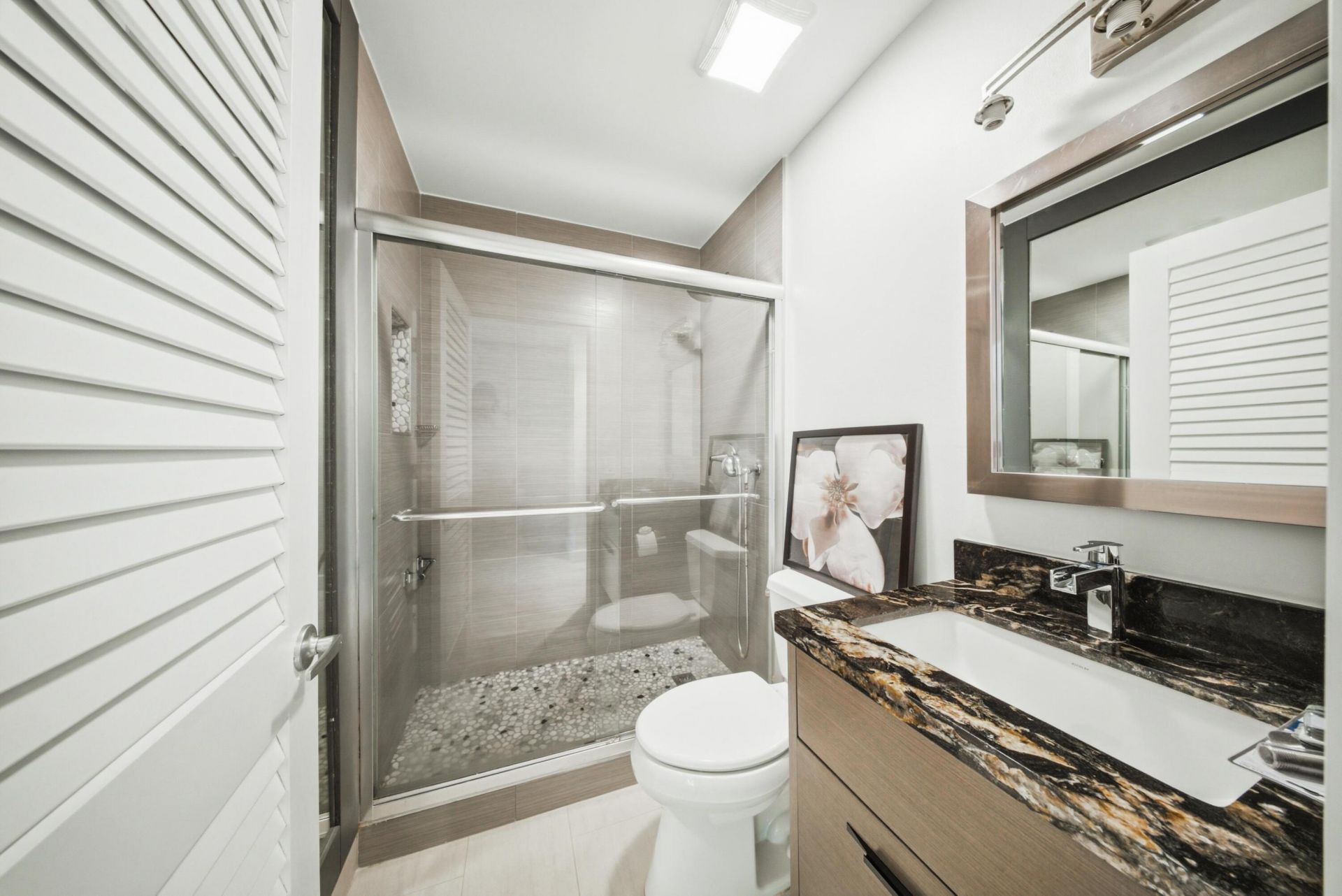 138 N Indies Drive, Unit B, Duck, FL 33050 Photo