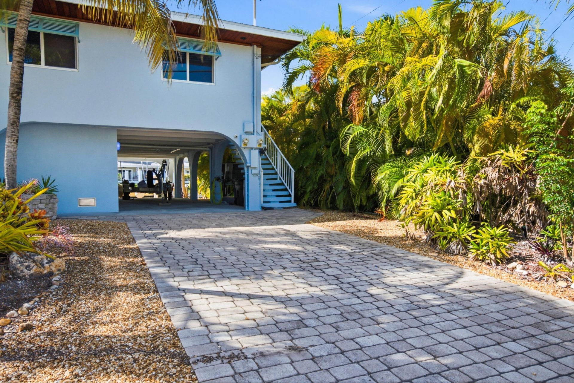 138 N Indies Drive, Unit B, Duck, FL 33050 Photo