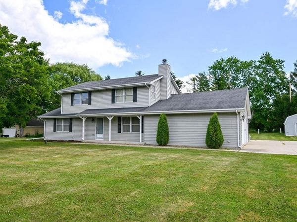 108 High Forest DRIVE, Cedarburg, WI 53012