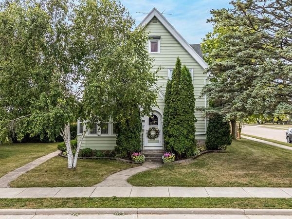 115 N 3RD STREET, Reedsville, WI 54230