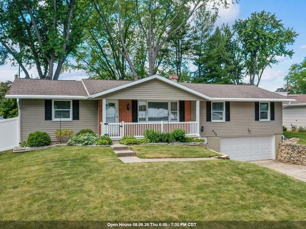 638 SUNNYCREST STREET, Green Bay, WI 54302